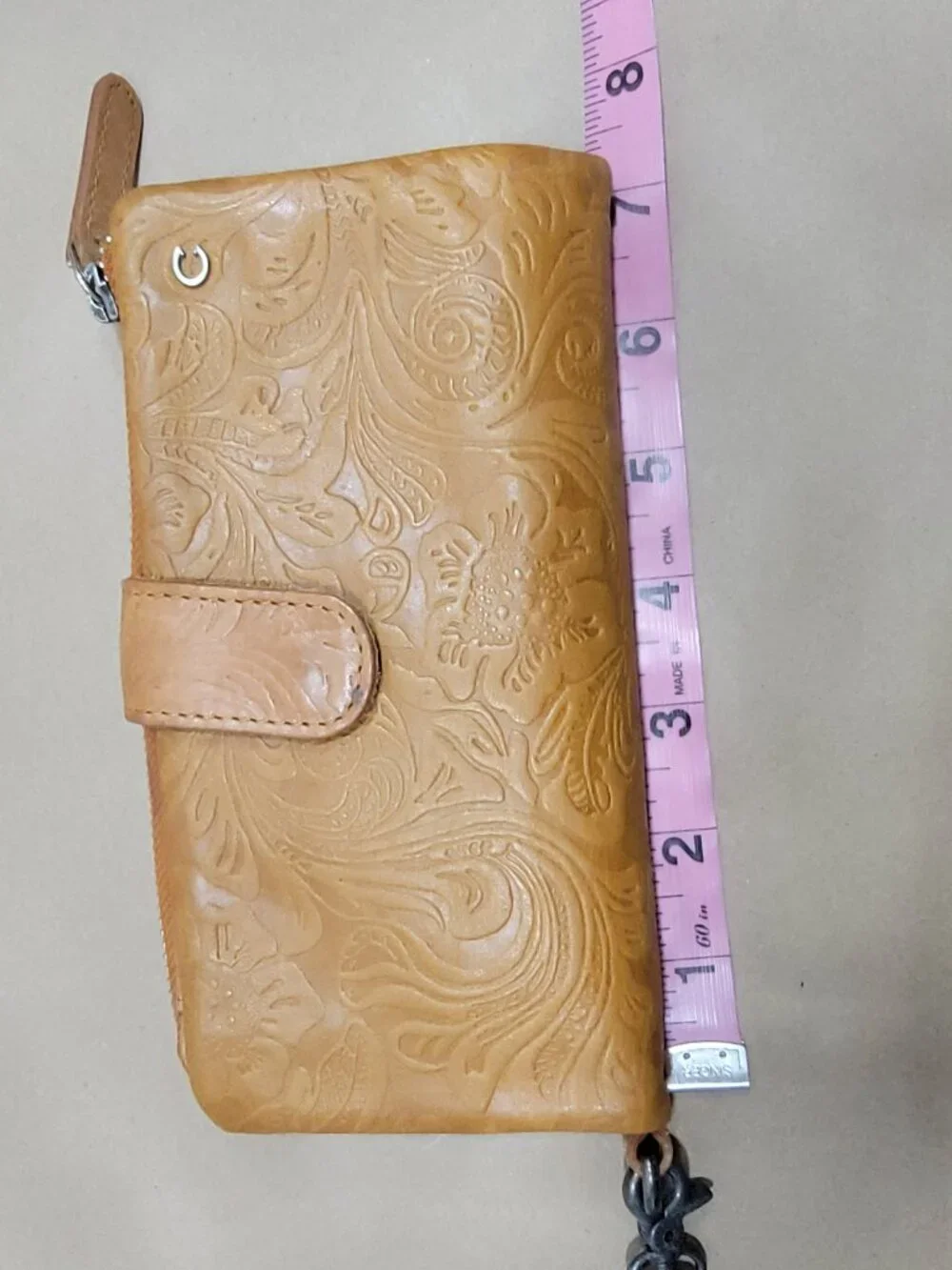 WILD WEST Los Angeles Tooled Genuine Leather Flap Bifold Wallet Wristlet